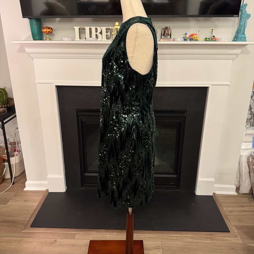 Tahari by Arthur S. Levine Emerald Green Sequin Cocktail Dress – Size 10 - Picture 5 of 11